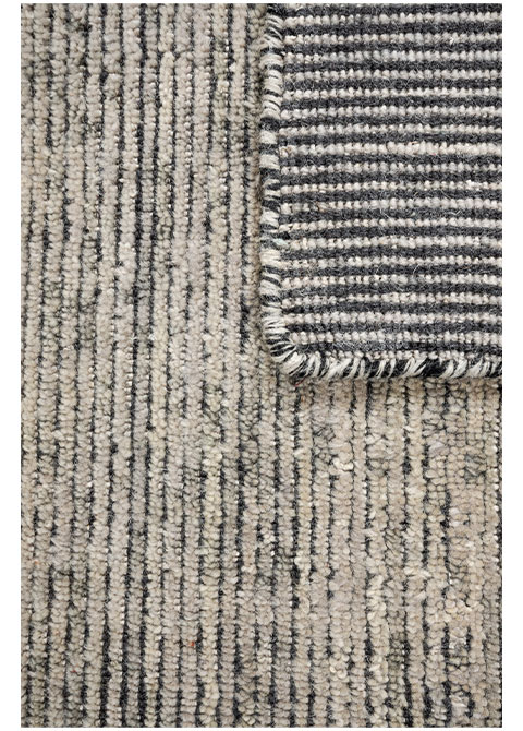 Tapete Texturizado Neutro con Diseño Lineal en Gris Oscuro