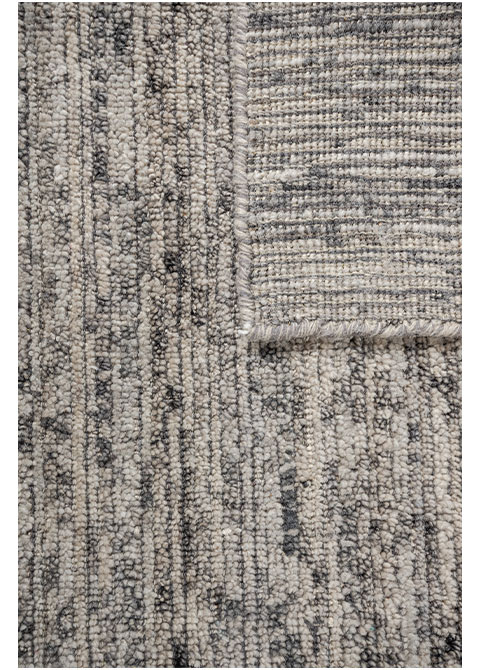 Tapete Texturizado Neutro con Diseño Lineal en Gris Oscuro