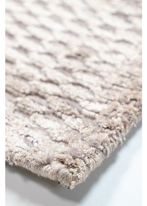 Tapete Texturizado Gris con Relieve de Panal y Fondo Cálido