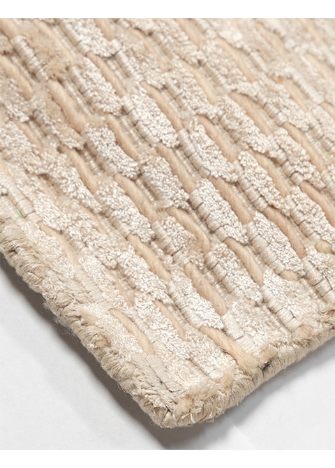 Tapete Texturizado Beige con Relieve de Panal en Tonos Trigo