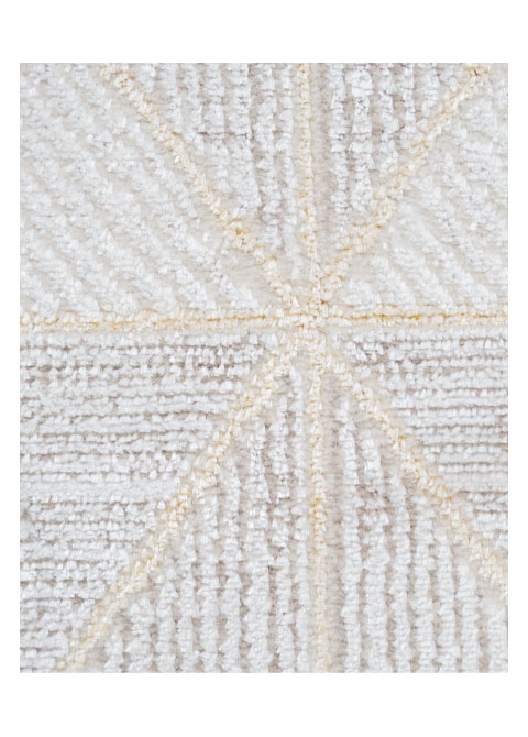 Tapete Geométrico Beige con Retícula de Triángulos en Oro