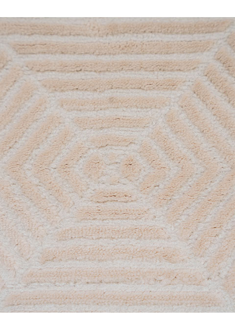 Tapete Geométrico Marfil con Rombos en Relieve