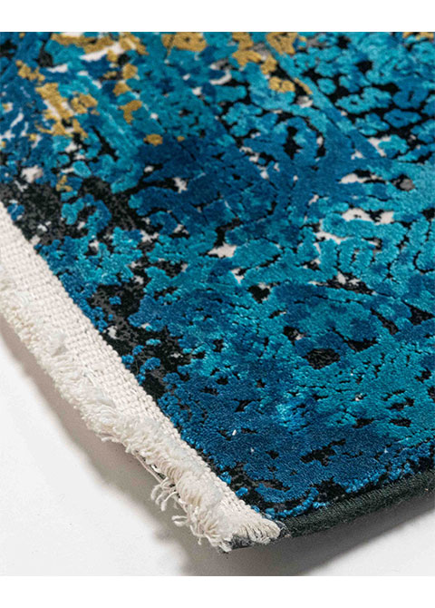 Tapete Abstracto Azul con Corrosión en Oro y Negro