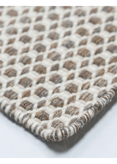 Tapete Texturizado Greige con Retícula de Rombos en Relieve