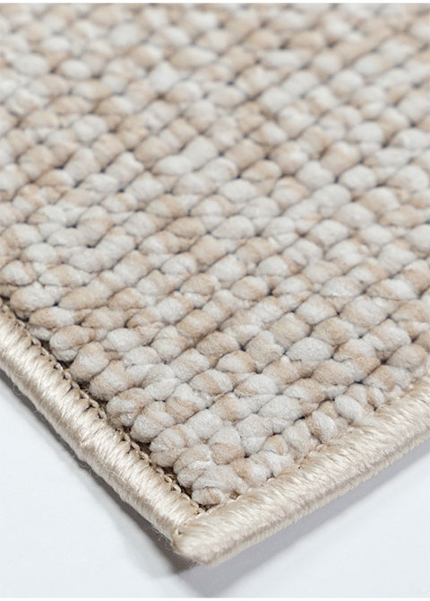Tapete Geométrico Beige con Retícula de Marcos en Oro