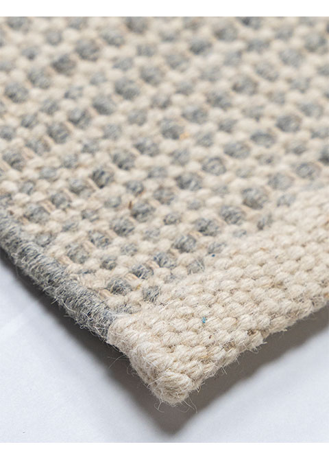 Tapete Texturizado Blanco con Punto Moteado en Gris