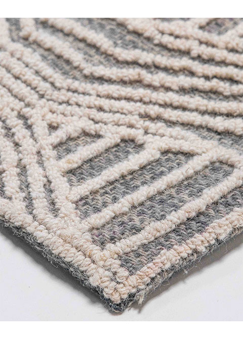 Tapete Geométrico Gris con Rombos Alargados en Relieve