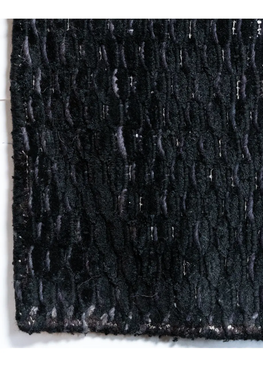 Tapete Texturizado Negro con Relieve Ondulado en Gris