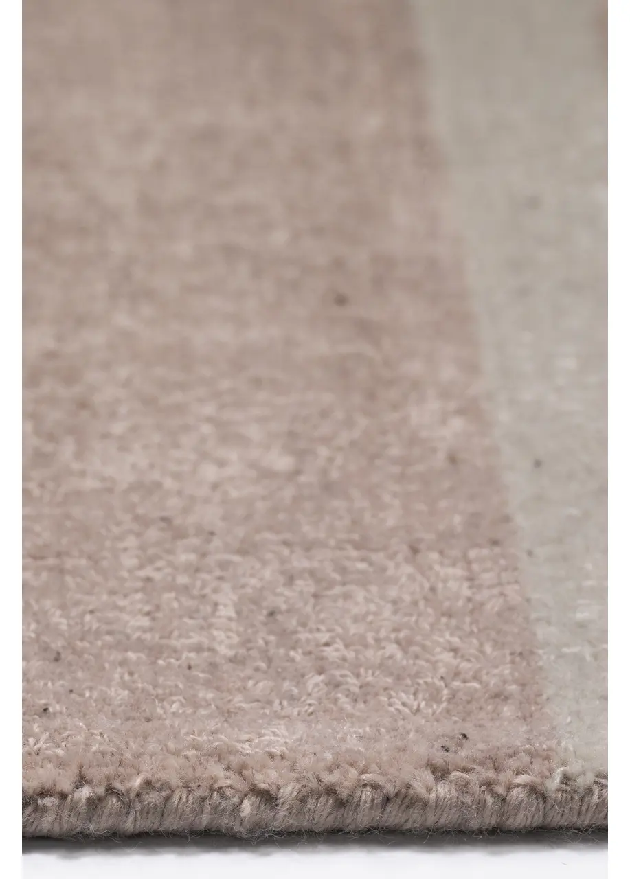 Tapete Texturizado Rosa Palo con Franjas Anchas en Beige