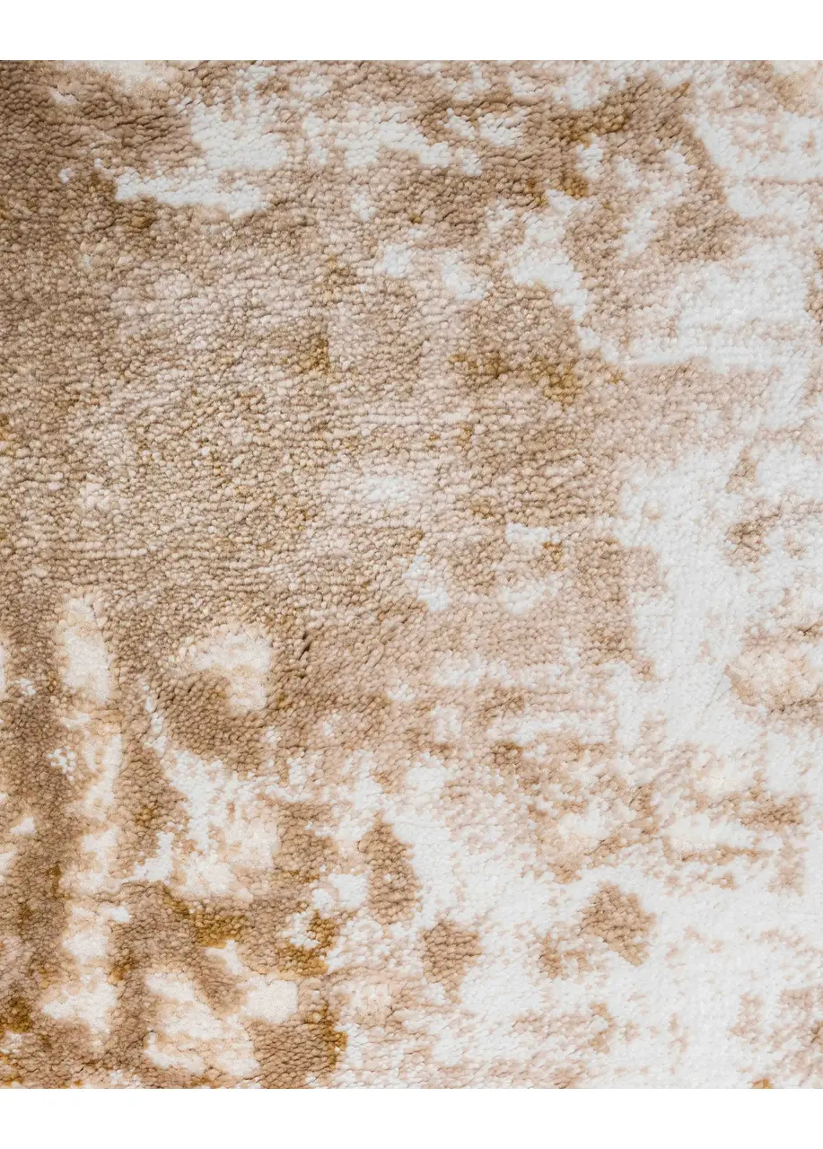 Tapete Abstracto Beige con Nubes Desgastadas en Camel