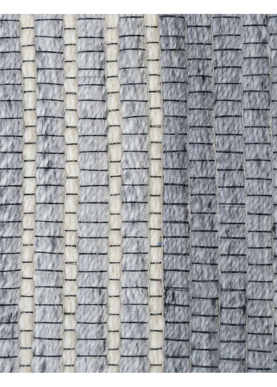 Tapete Tejido Gris Perla con Rayado Marfil y Cabeceras