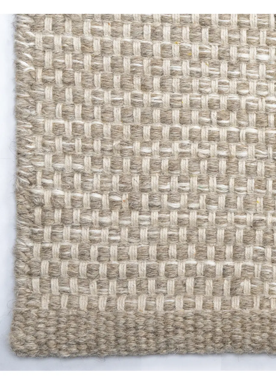 Tapete Tejido Beige con Trama de Canasta Jaspeada