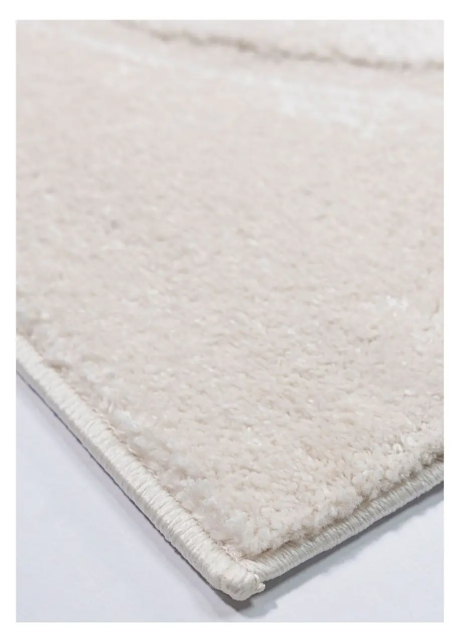 Tapete Geométrico Blanco con Nudo Entrelazado en Relieve